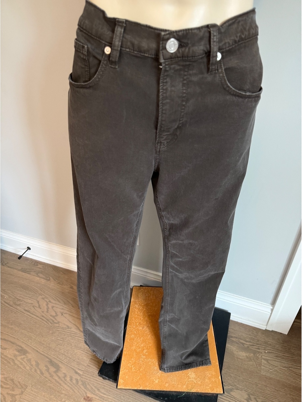 FRAME Men's Straight Jeans in Dark Gray - Good Condition